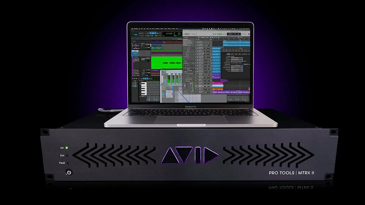 Interface Avid Pro Tools MTRX II, painel frontal